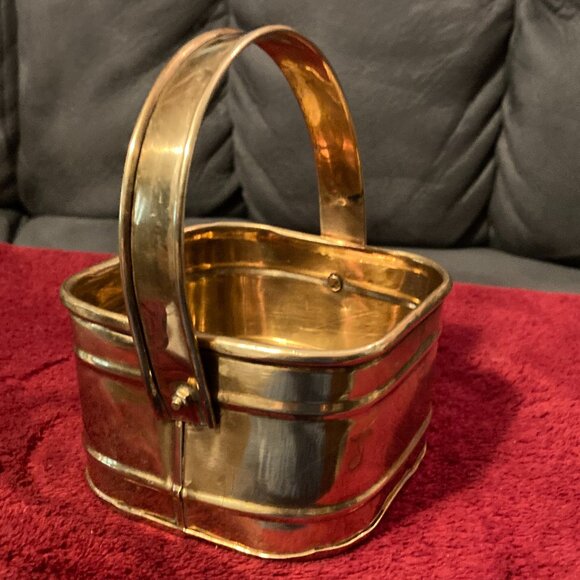 VINTAGE 1990's SOLID BRASS HAND CRAFTED SMALL BASKET-Square with Handle-4" D-EUC - Picture 3 of 9